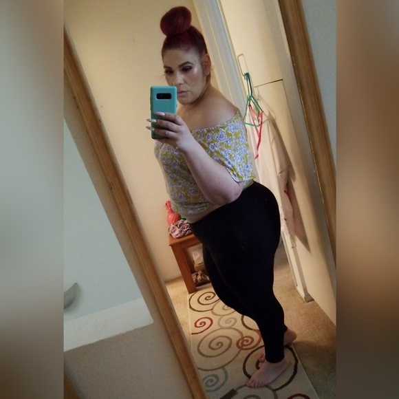 Meet your Posher, Pinky - Picture 4 of 6